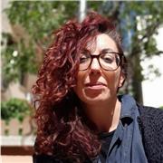 Hola, soy Francesca y doy clases de Italiano y/o de castellano como segunda lengua además de clases particulares de letras en general. Licenciada en Letras y Filosofía en Italia y bilingüe